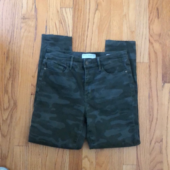 NWOT Social Standard Camo high rise skinny jeans - Picture 4 of 8